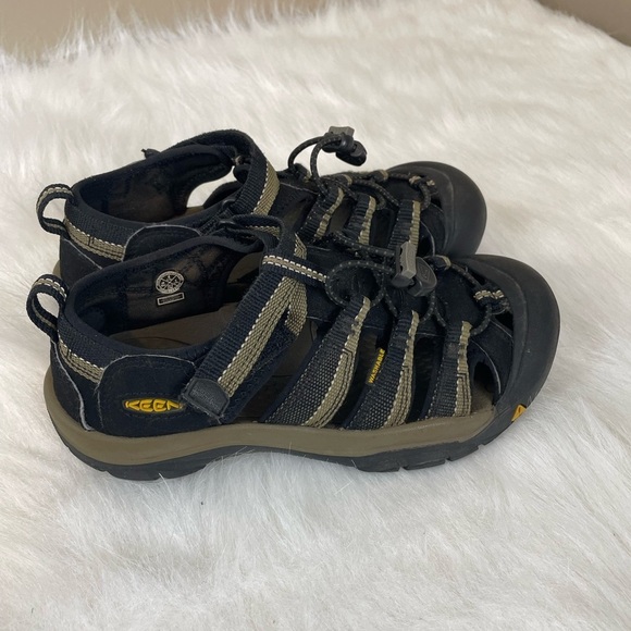 Keen Boys Black and army green shoes - Picture 3 of 9